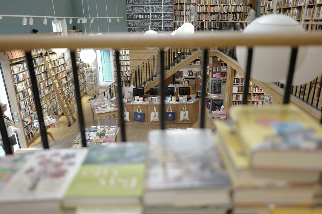 Bücherlicht 4